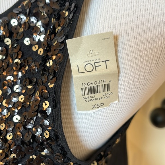 Darling sequin top. - Picture 8 of 13